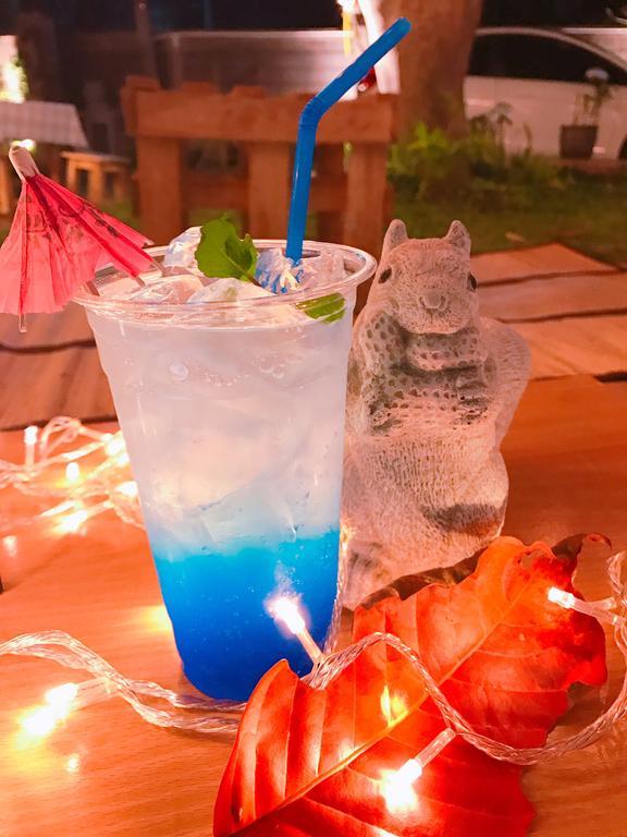 Squirrel Hostel Chiang Mai Exterior photo